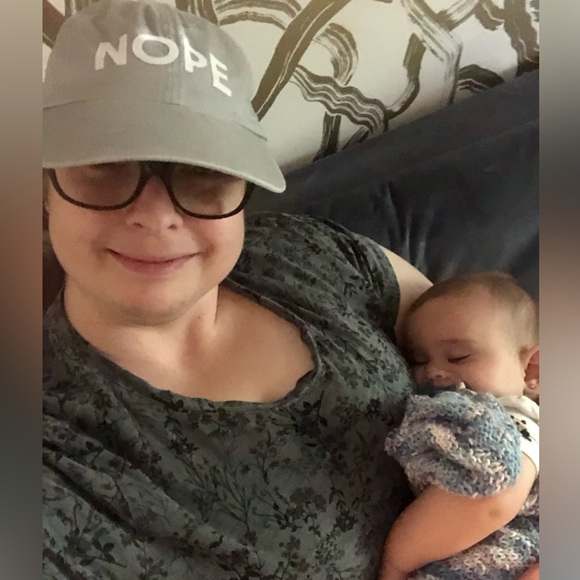 Meet your Posher, Jenni - Picture 2 of 13